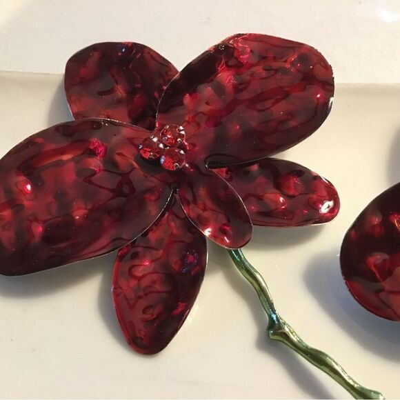 Zara Enameled Flower Earrings - Picture 6 of 7